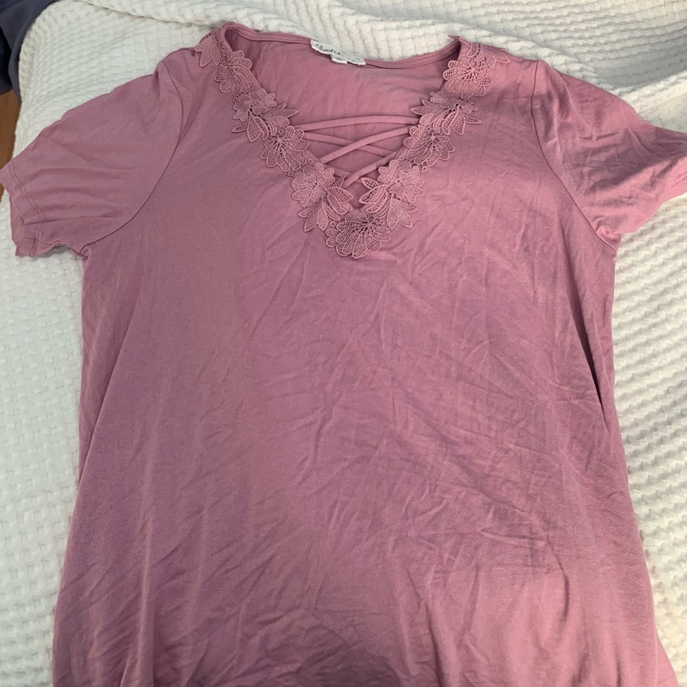 Lace detailed Casual Tee